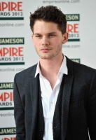 Jeremy Irvine attends the 2012 Jameson Empire Awards 