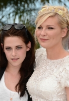 Kristen Stewart & Kirsten Dunst