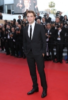 robert-pattinson-at-cannes-2012-1