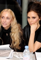 victoria-beckham-london-fashion-week-17