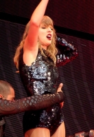 taylor-swift-reputation-tour-12