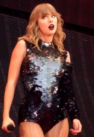 taylor-swift-reputation-tour-13