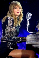 taylor-swift-reputation-tour-183