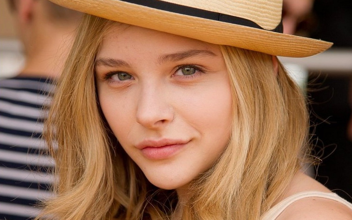 Chloe Moretz Carrie Remake Starts Filming