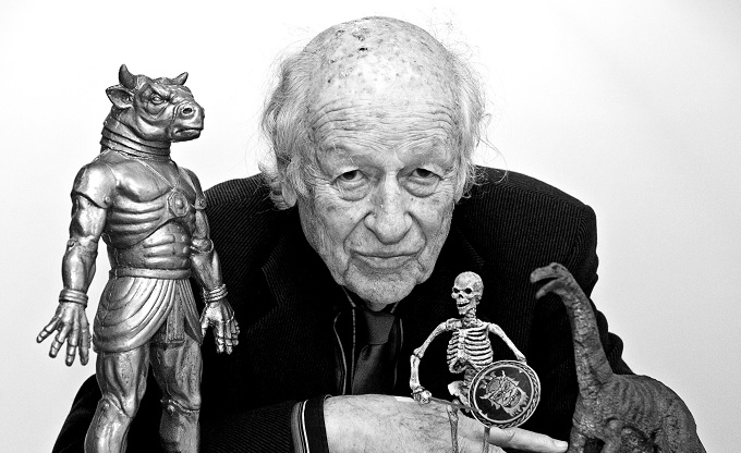 Visual Effects Pioneer Ray Harryhausen Dies at 92