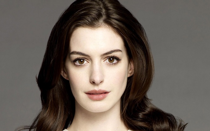 Ocean’s 8 Cast Adds Hathaway & Rhianna